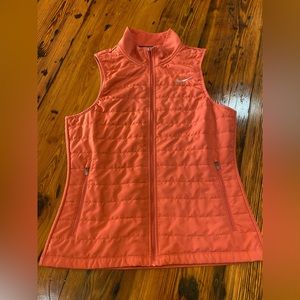 Nike Therma-Fit Filled Vest Pink Women Size Medium Light Puffer EUC